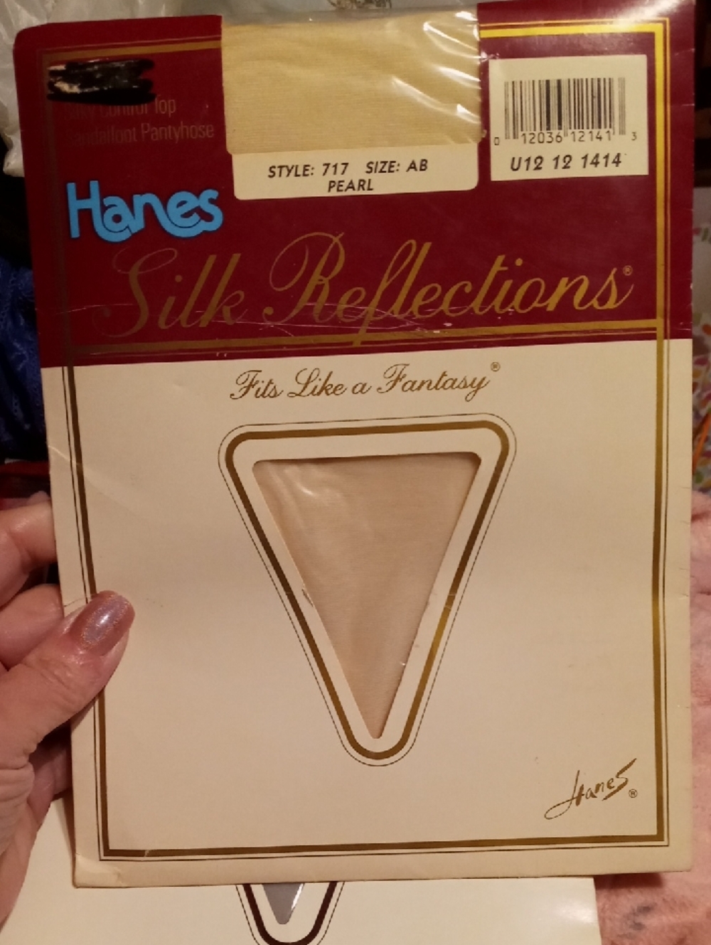 New Hanes Silk Reflections Sz AB Pearl Color Control top Pantyhose
